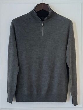 GAP Men's Dark Gray Merino Wool Half-Zip Sweater